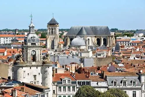 Cour Des Dames 4*