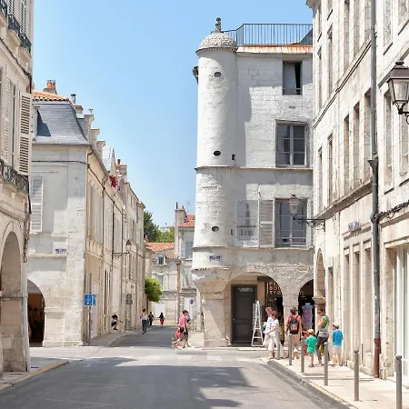 Oda ve Kahvaltı Cour Des Dames La Rochelle (Charente-Maritime)
