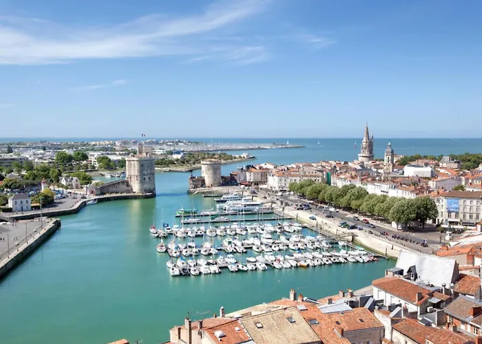 Cour Des Dames Bed & Breakfast